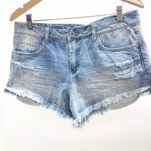 True Craft Light Blue Distressed Frayed Denim Shorts